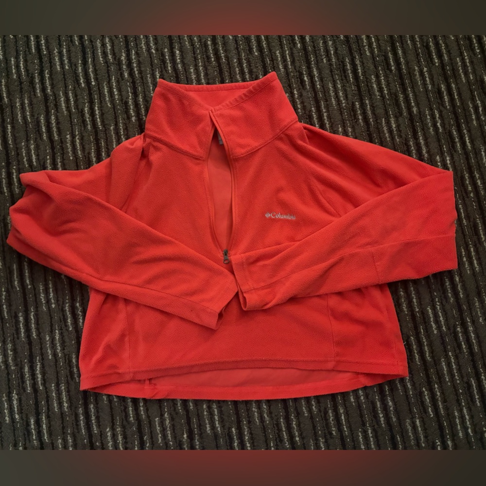 Women’s Columbia cropped sweater